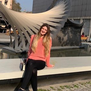 Meet your Posher, Melisa